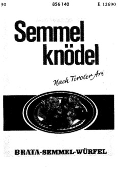 Semmel knödel nach Tiroler Art