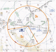 Es handelt sich um eine Positionsmarke. Markenschutz wird beantragt für einen auf einer Anflug- oder Abflugkarte angebrachten Kreis. Der Kreis ist in mehrere Segmente unterteilt und zeigt auf der Karte einen Durchmesser von 25 nautischen Meilen an. Innerhalb der einzelnen Segmente befindet sich eine Zahlenangabe. Sonstige auf der Abbildung erkennbaren Abgaben, Formgebungen und/oder Gestaltungsmerkmale sind nicht Bestandteil der Positionsmarke.