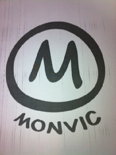 M MONVIC