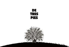 DE TRES PIES