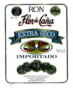 Flor de Caña EXTRA SECO RON IMPORTADO 40% vol. 70 cl. COMPAÑIA LICORERA DE NICARAGUA S.A. PRODUCTO CENTROAMERICANO HECHO EN NICARAGUA GENUINAMENTE ENVEJECIDO
