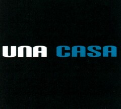 UNA CASA