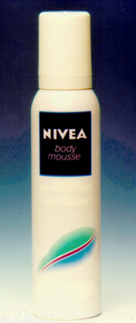 NIVEA body mousse Logo (DPMA, 11.07.1990)