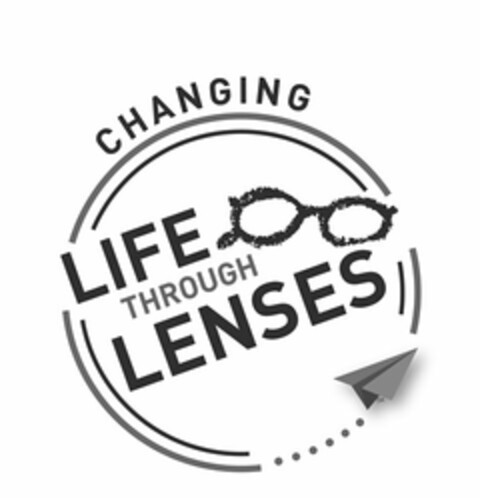 CHANGING LIFE THROUGH LENSES Logo (USPTO, 15.04.2018)