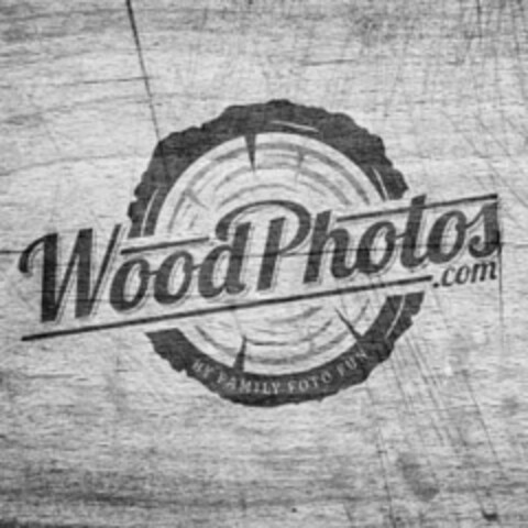 WOODPHOTOS .COM BY FAMILY FOTO FUN Logo (USPTO, 21.08.2020)