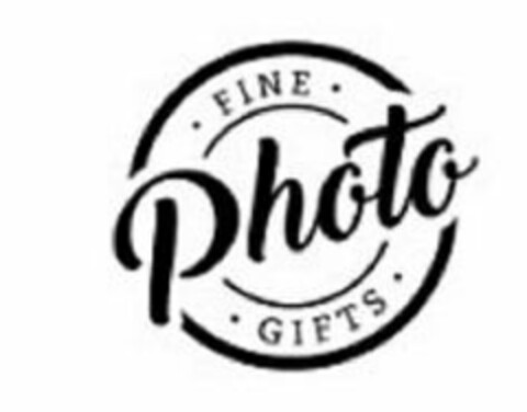 FINE PHOTO  GIFTS Logo (USPTO, 27.07.2018)